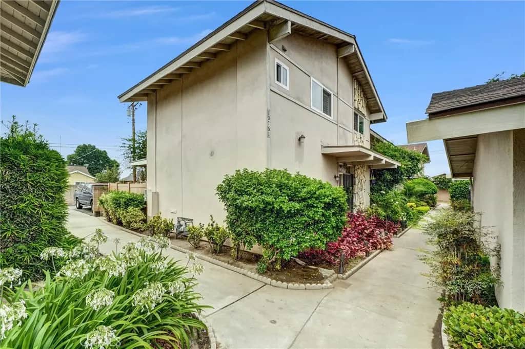 10761 Magnolia Avenue 101, Anaheim, CA — listing photo 1