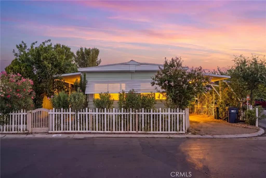 1301 E Avenue I 47, Lancaster, CA — listing photo 1