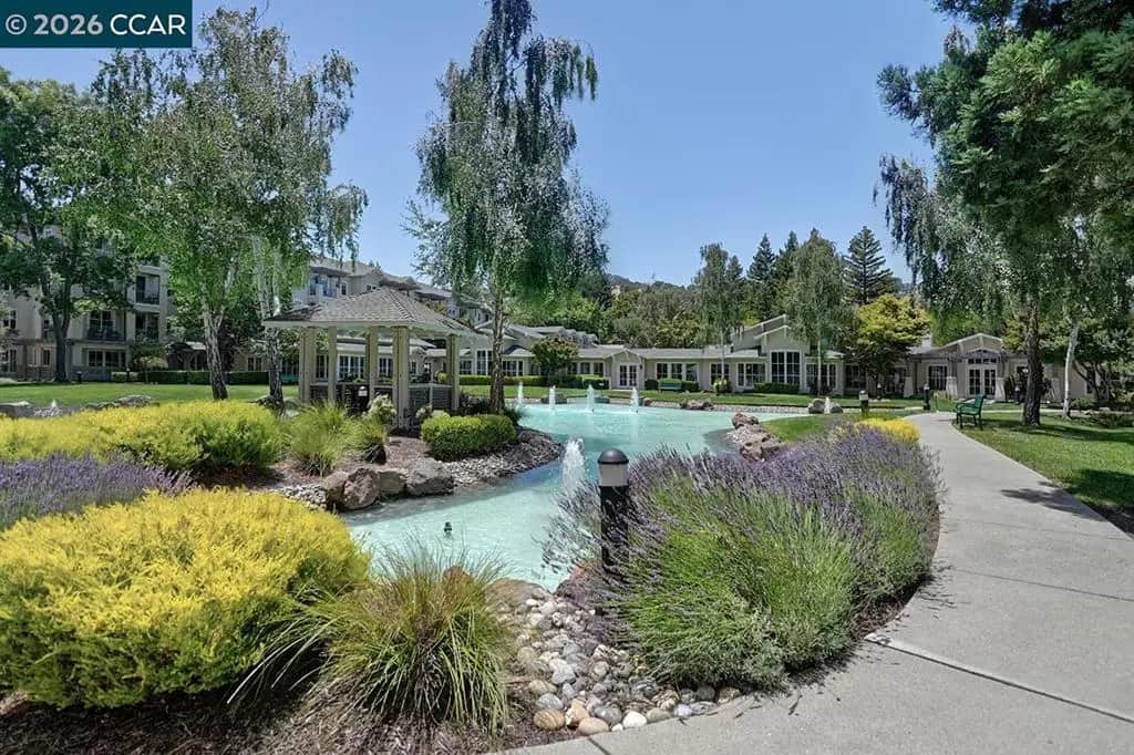 1860 Tice Creek Dr 1432, Walnut Creek, CA — listing photo 1