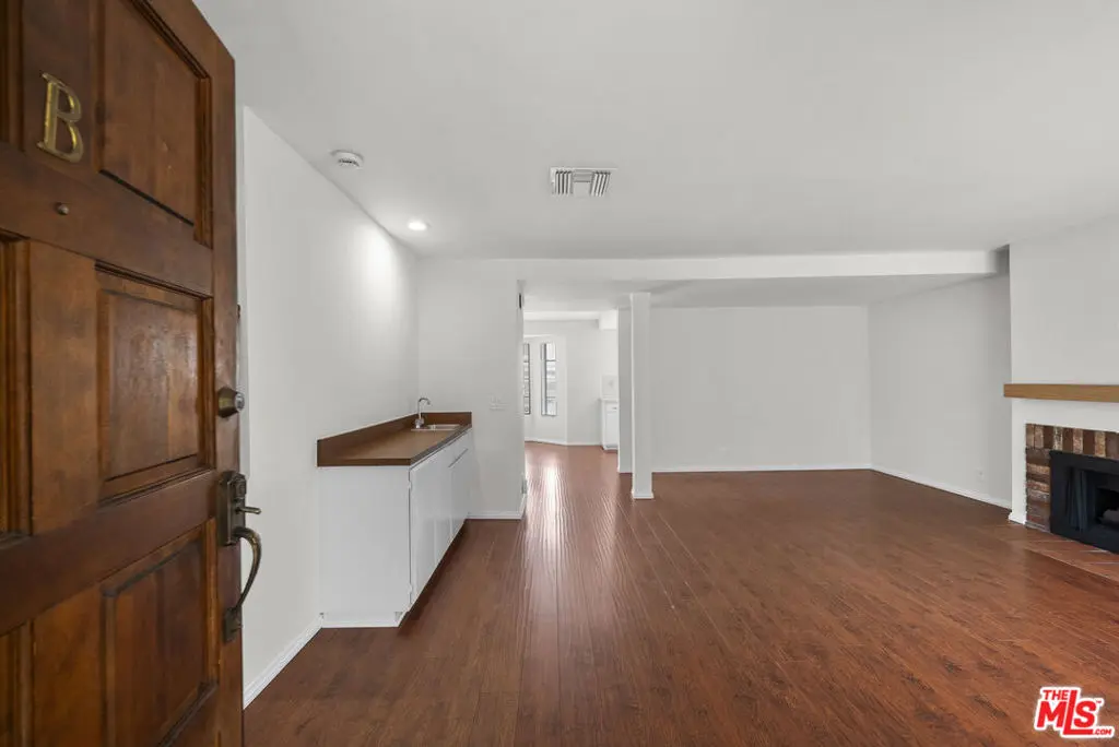 417 N Alhambra Avenue B, Monterey Park, CA — listing photo 1