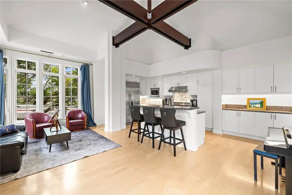 2741 Bungalow, Corona Del Mar, CA — listing photo 1