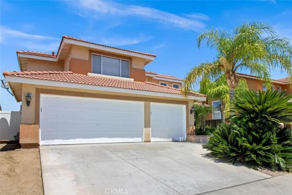 1353 Hermosa, Corona, CA — listing photo 1