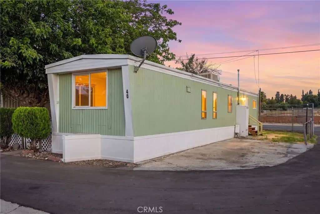 2150 S San Jacinto Avenue 40, San Jacinto, CA — listing photo 1