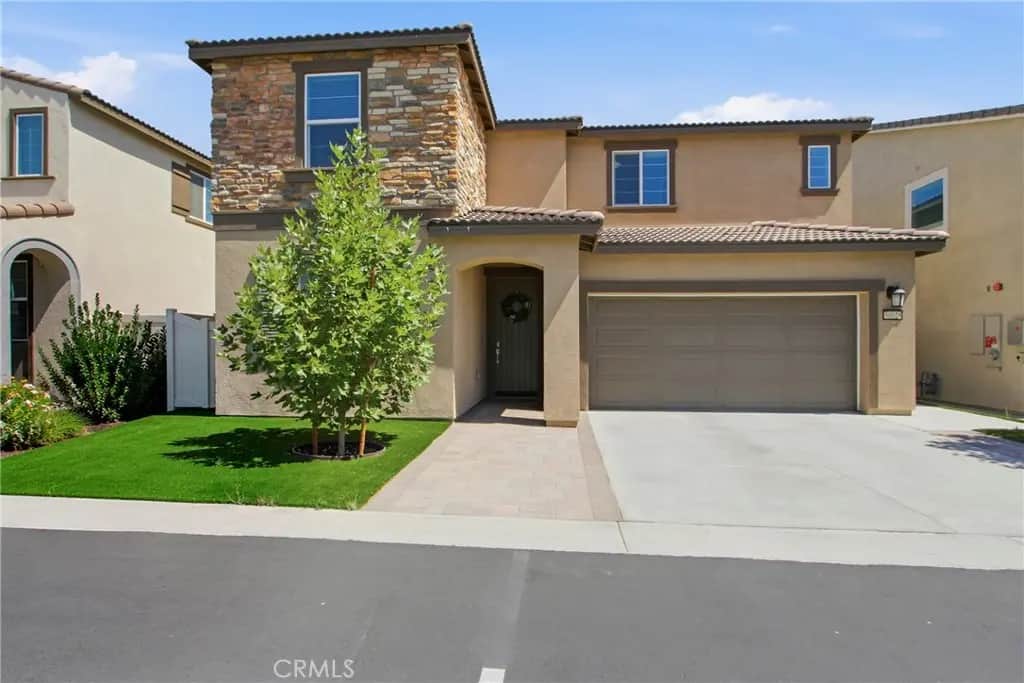 30028 Arroyo Springs, Murrieta, CA — listing photo 1
