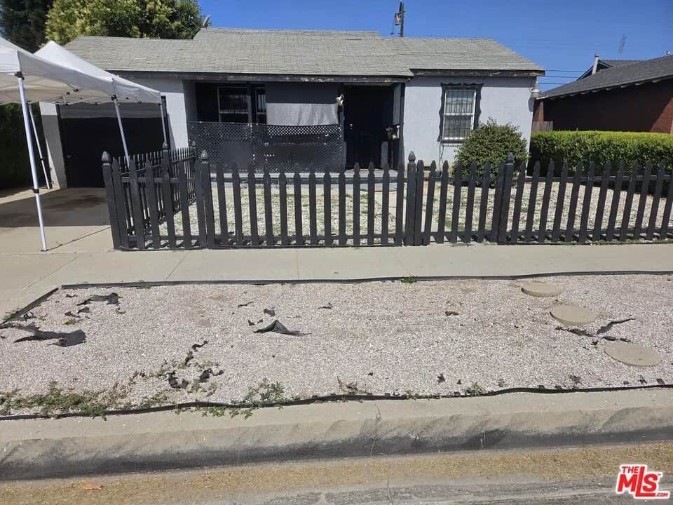 413 N Broadacres Avenue, Compton, CA — listing photo 1