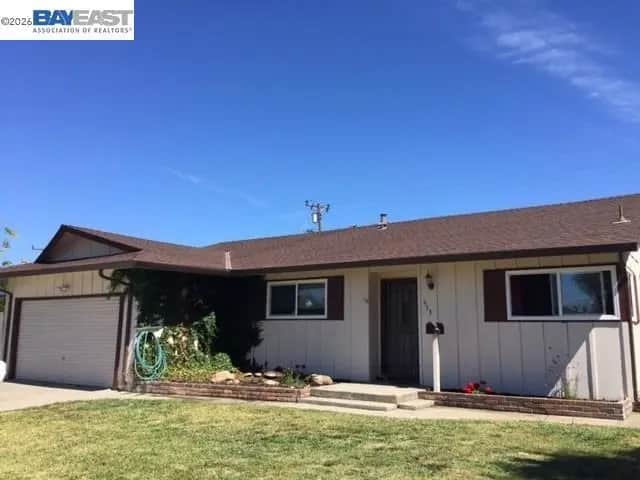 953 7th, Ripon, CA — listing photo 1