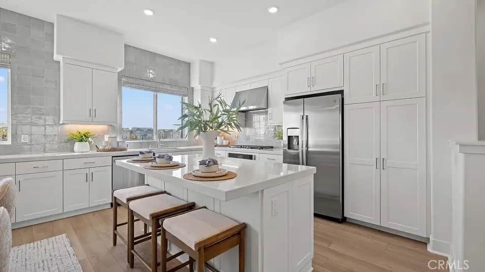 804 Sonia, Irvine, CA — listing photo 1