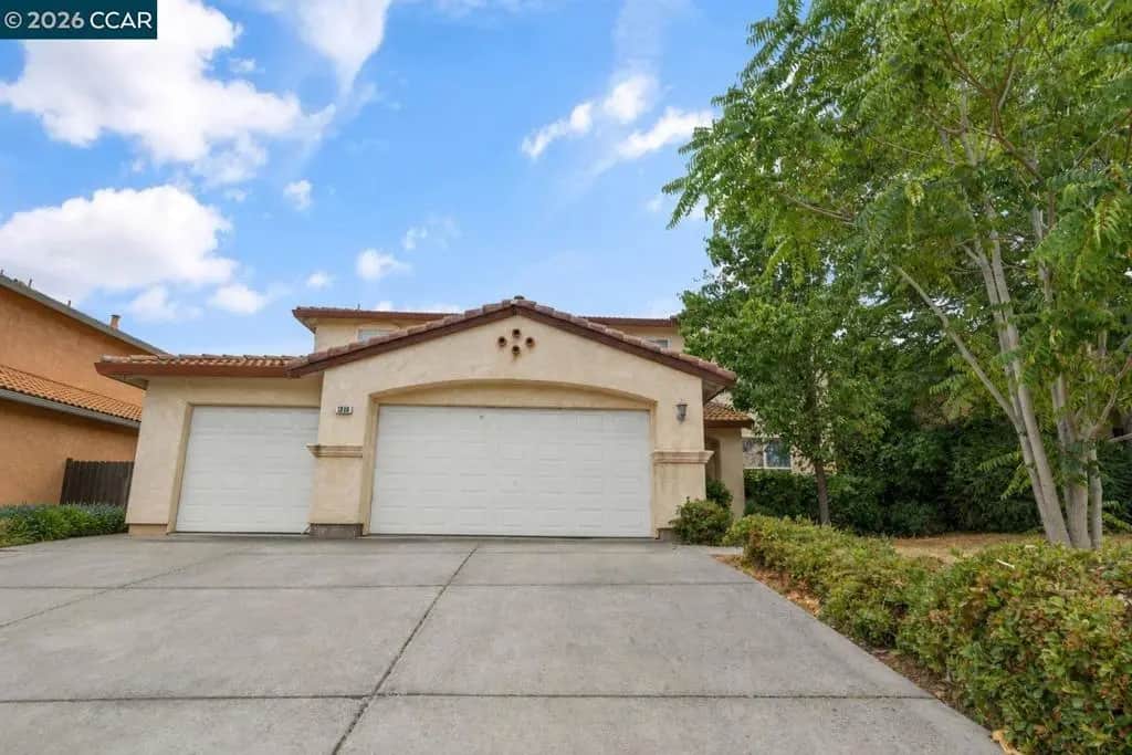 1816 Crown Peak Way, Antioch, CA — listing photo 1