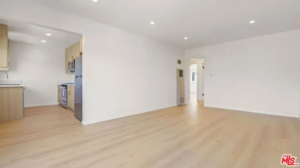 1413 18th Street D, Santa Monica, CA — listing photo 1