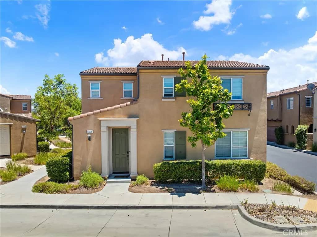 37330 Paseo Tulipa, Murrieta, CA — listing photo 1