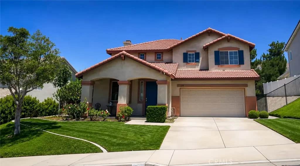 1372 Haddington Dr, Riverside, CA — listing photo 1