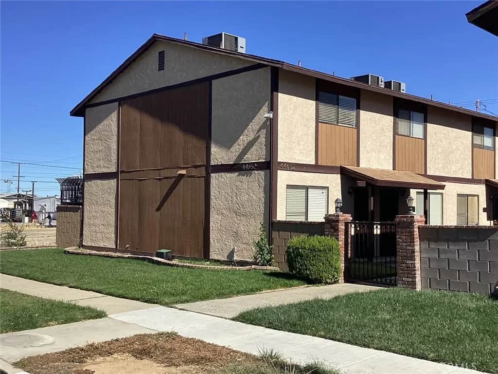 44652 Beech Avenue A, Lancaster, CA — listing photo 1