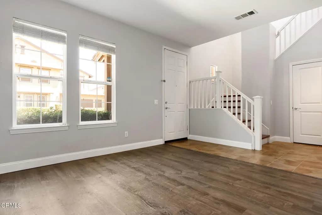2929 Rocky Mountain Drive, Oxnard, CA — listing photo 1