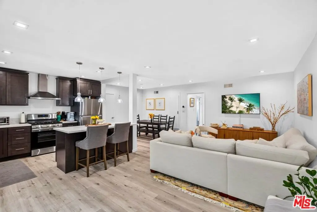 11670 W Sunset Boulevard 217, Los Angeles, CA — listing photo 1