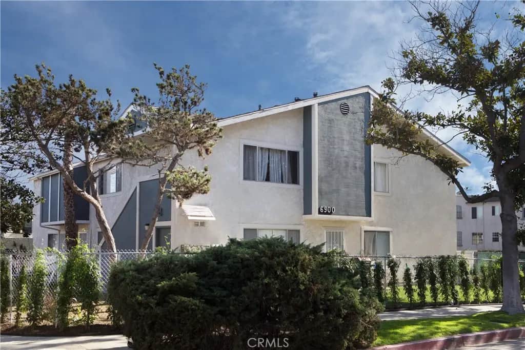 6900 Knowlton Place, Los Angeles, CA — listing photo 1