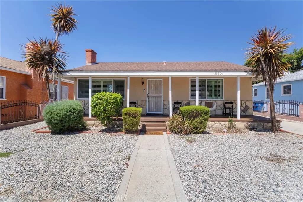 11907 Orchard Avenue, Los Angeles, CA — listing photo 1