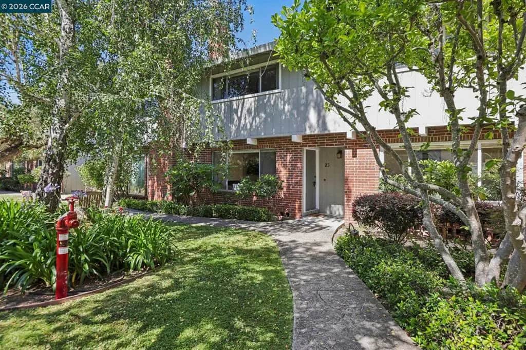 2135 Ascot Dr 23, Moraga, CA — listing photo 1