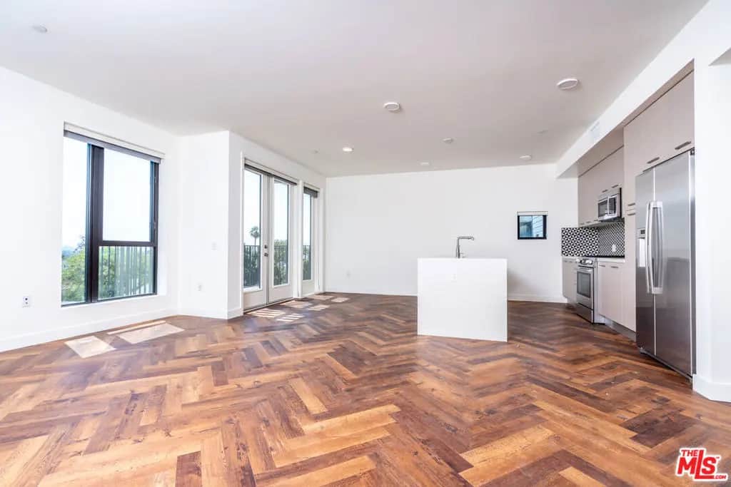 1250 N Fairfax Avenue 304, West Hollywood, CA — listing photo 1