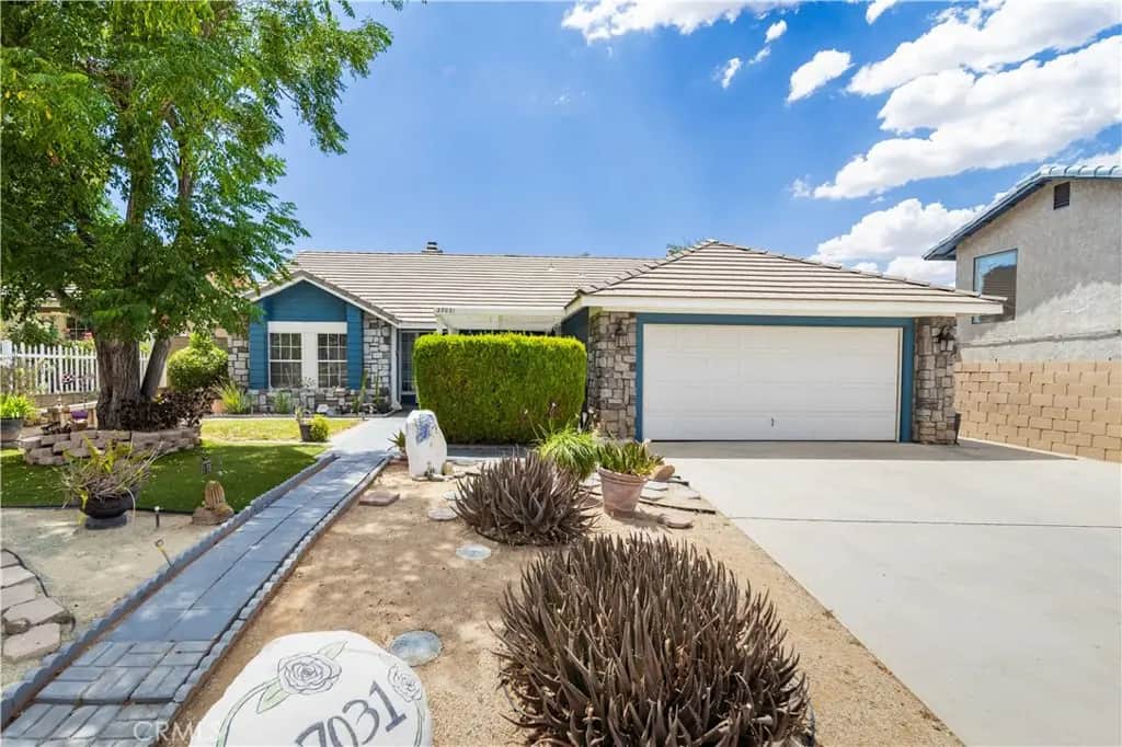 37031 La Contempo, Palmdale, CA — listing photo 1