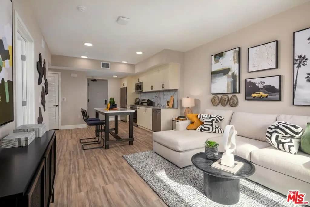 201 N La Brea Avenue 321, Inglewood, CA — listing photo 1