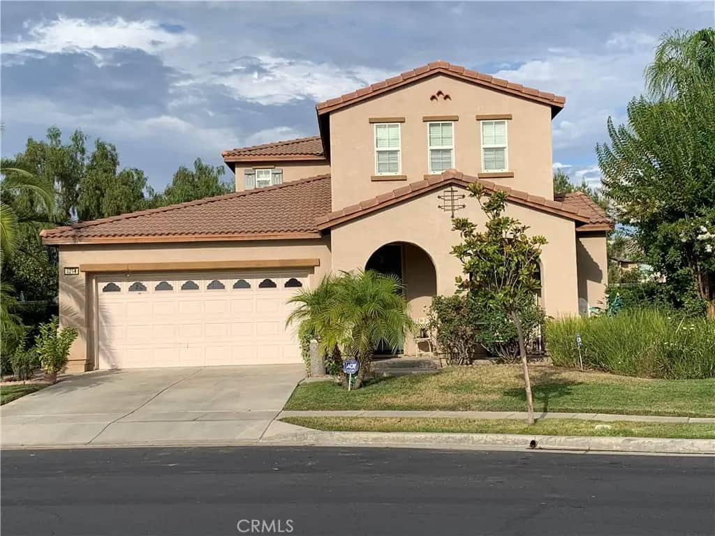 1290 Landmark, Hemet, CA — listing photo 1