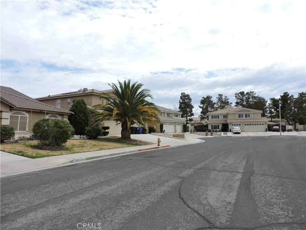 14733 Ladybird, Victorville, CA — listing photo 1