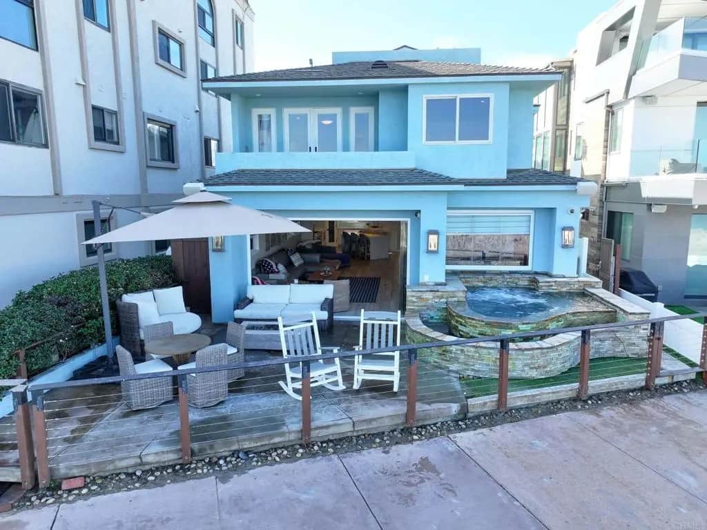 2812 Bayside Walk, San Diego, CA — listing photo 1