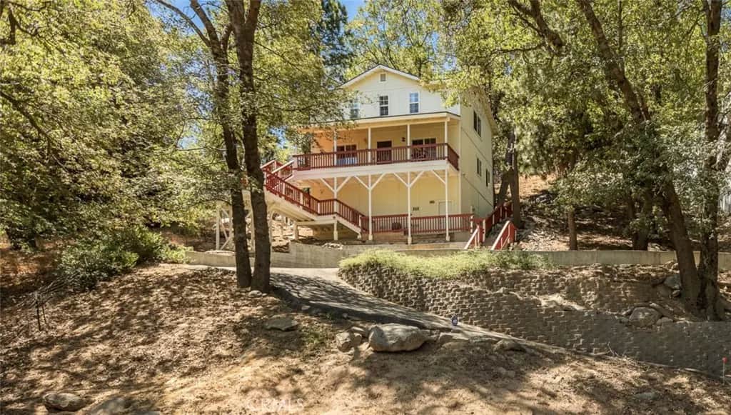 24071 Fern Glen, Crestline, CA — listing photo 1