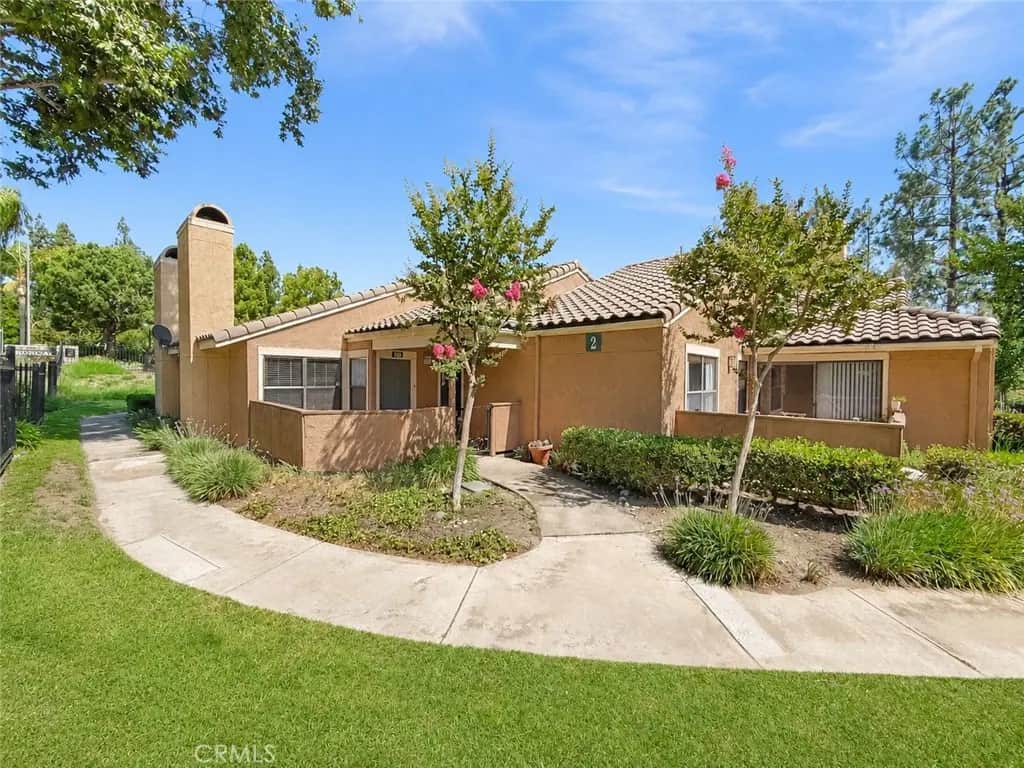 10655 Lemon Avenue 202, Rancho Cucamonga, CA — listing photo 1