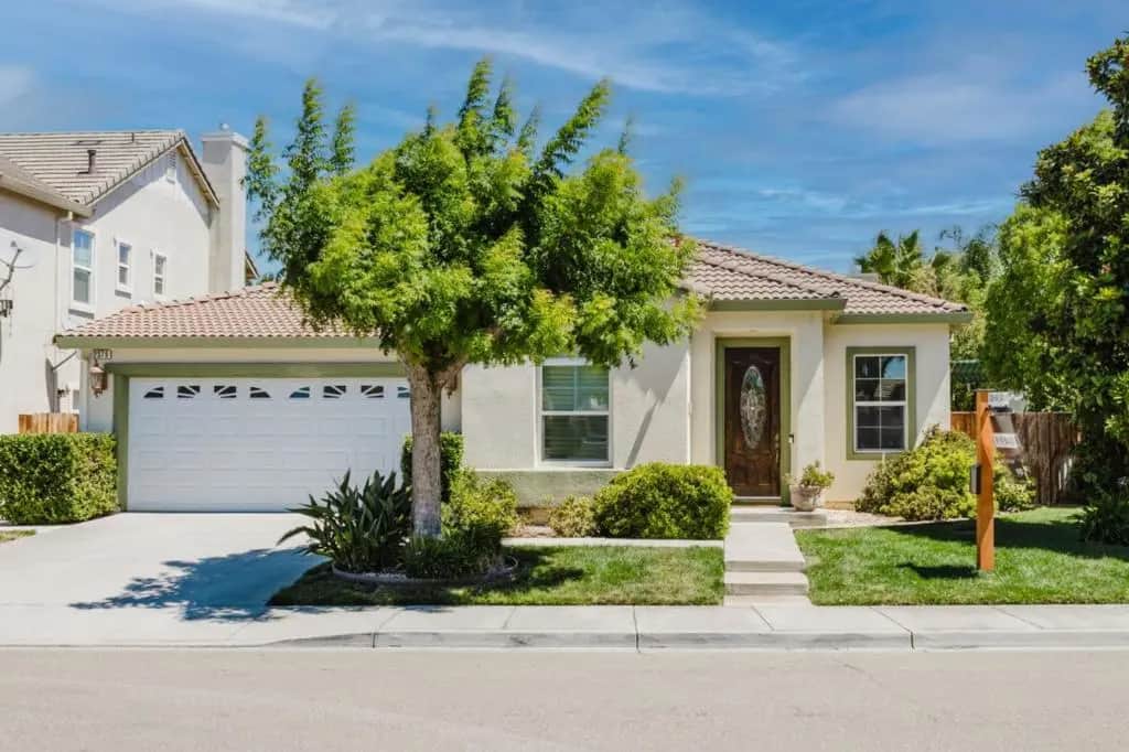 2379 Gaines Lane, Tracy, CA — listing photo 1