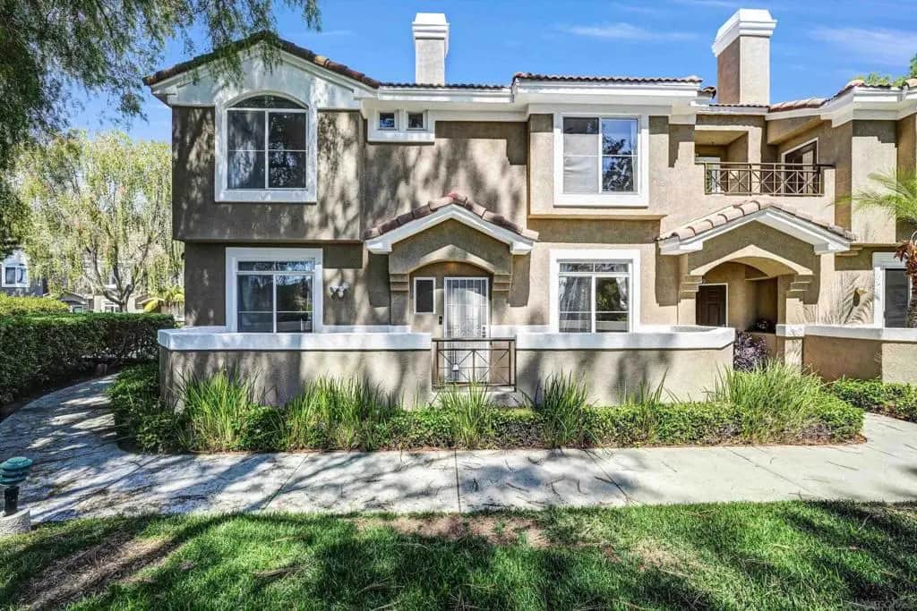 9325 Babauta Rd 8, San Diego, CA — listing photo 1