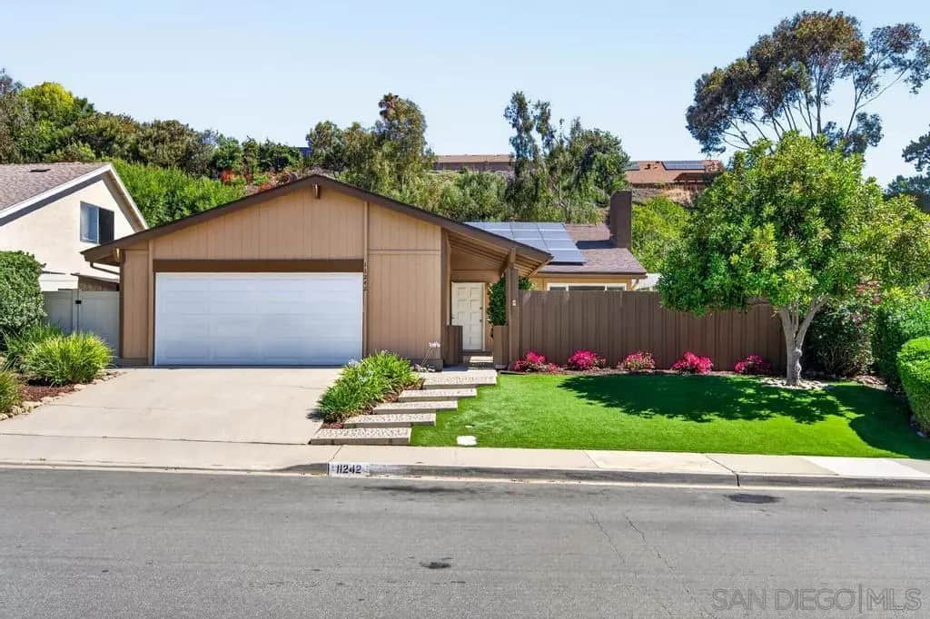 11242 Capilla Rd, San Diego, CA — listing photo 1