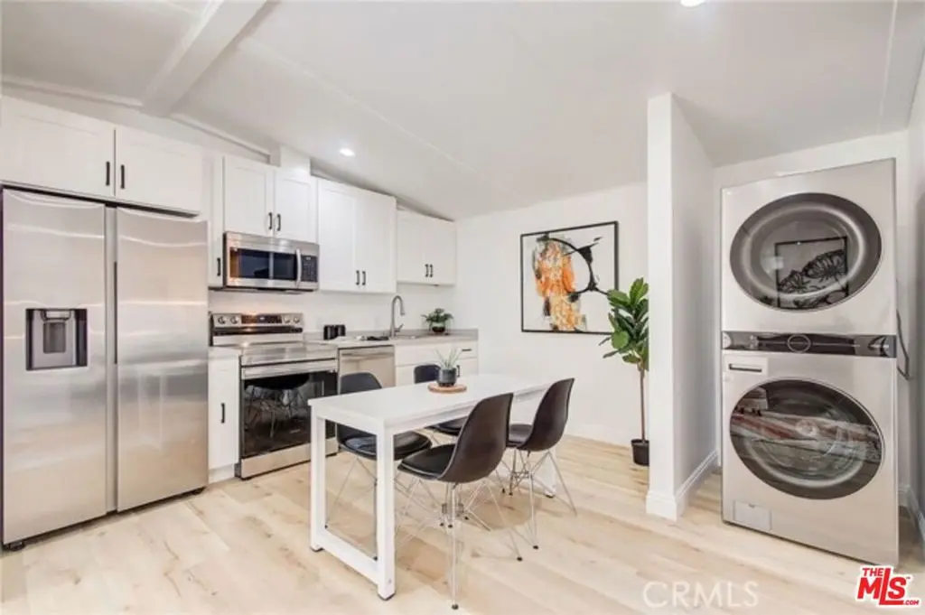 1856 W 14th Street 1/2, Los Angeles, CA — listing photo 1