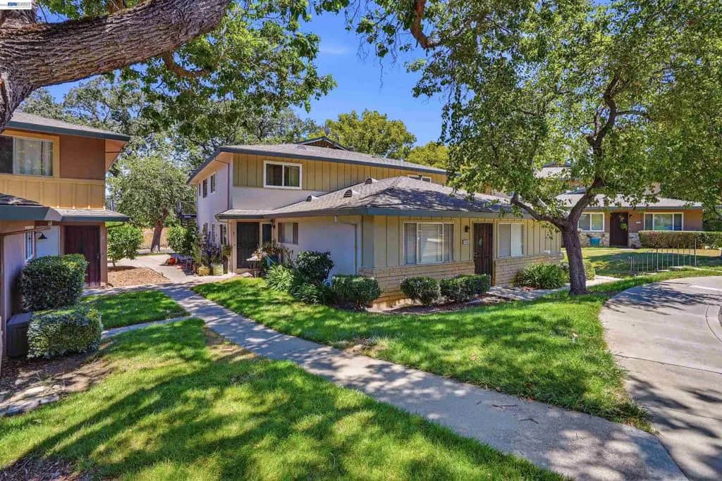 2125 Arroyo Ct 2, Pleasanton, CA — listing photo 1
