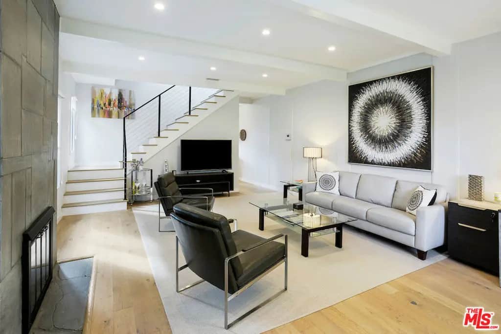 823 N Harper Avenue, Los Angeles, CA — listing photo 1