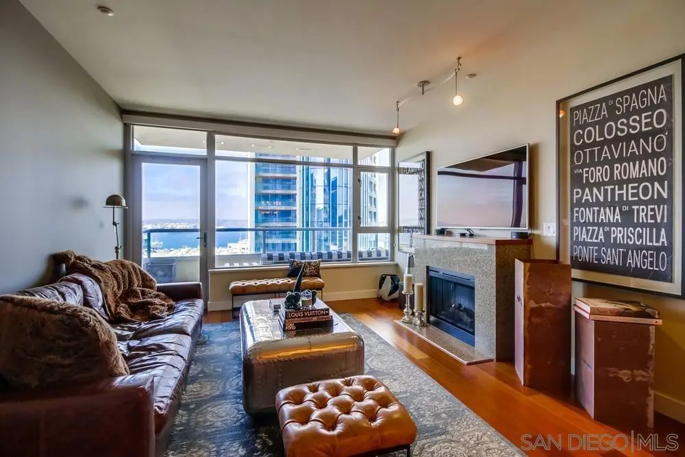 700 W E St 1602, San Diego, CA — listing photo 1