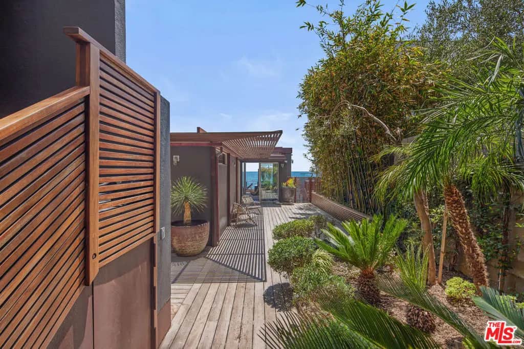 24956 Malibu Road, Malibu, CA — listing photo 1