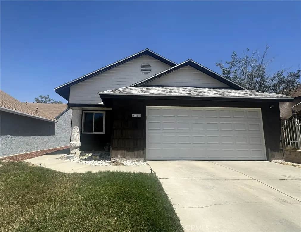 37628 13th E, Palmdale, CA — listing photo 1