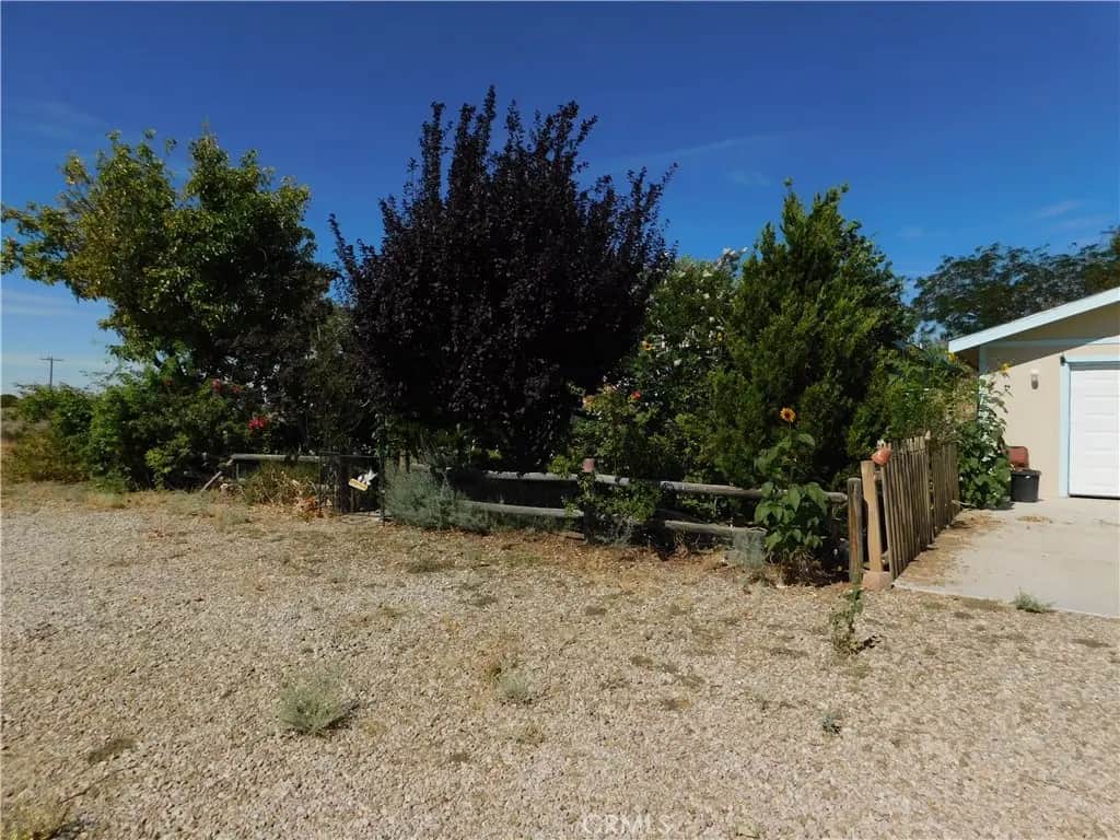 19825 Taylor, California City, CA — listing photo 1