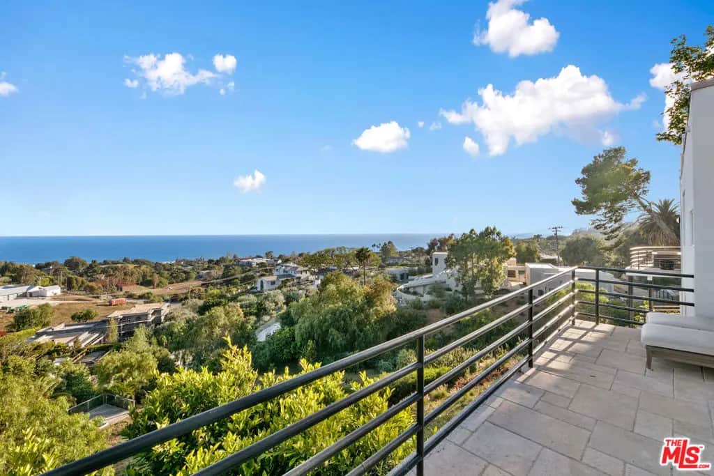 30112 Cuthbert Road, Malibu, CA — listing photo 1