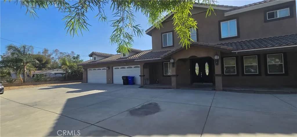 9456 Elm Avenue 1, Fontana, CA — listing photo 1
