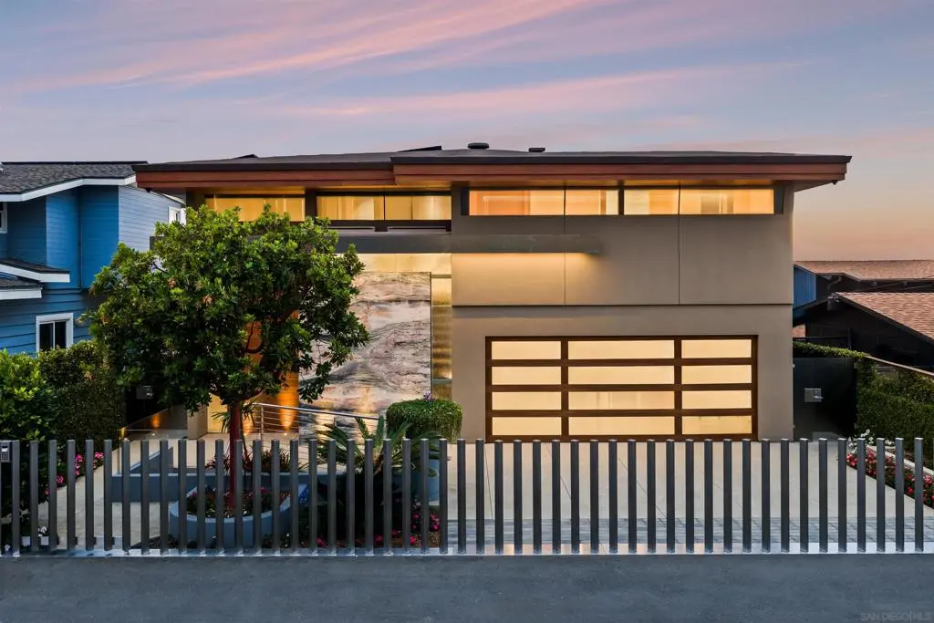 1230 Neptune Ave, Encinitas, CA — listing photo 1