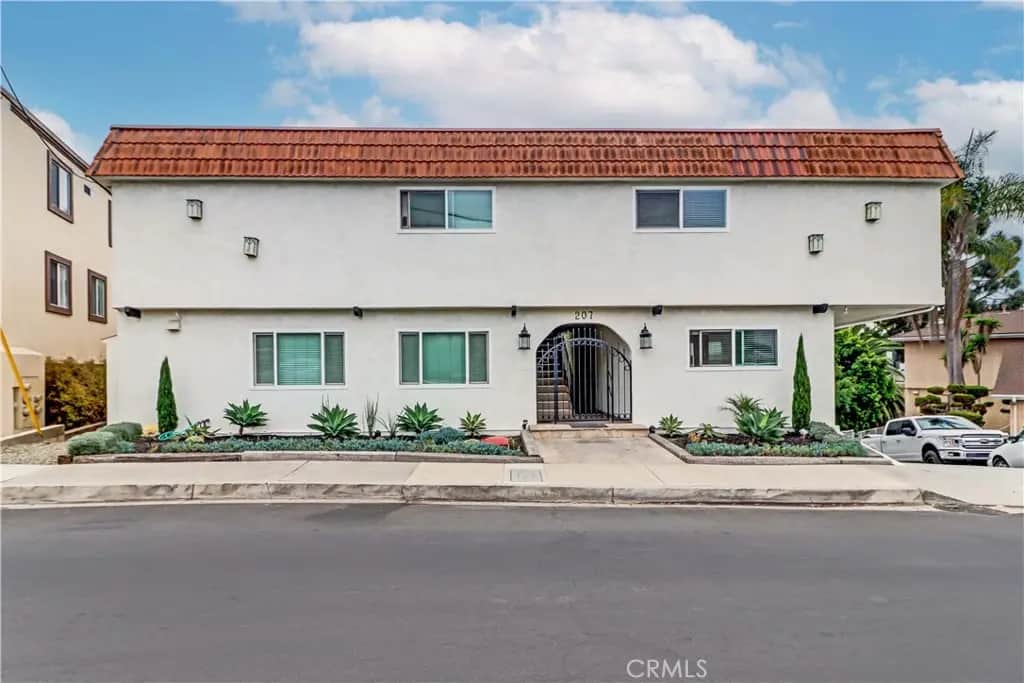 207 W Marquita 3, San Clemente, CA — listing photo 1
