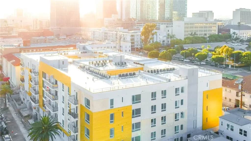 2939 Leeward Ave 420, Los Angeles, CA — listing photo 1