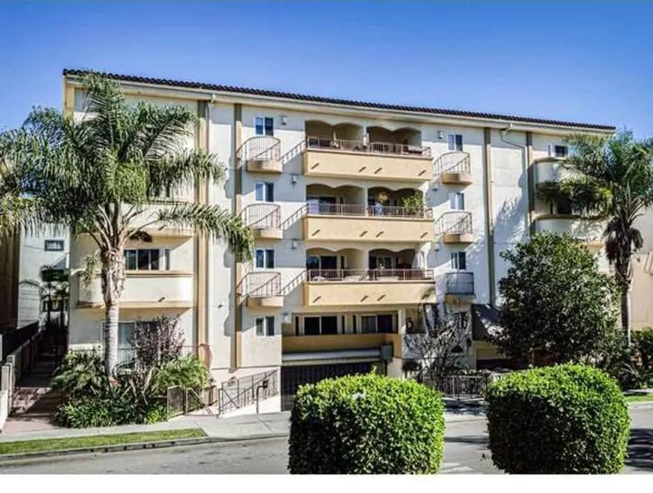 1828 Glendon Avenue, Los Angeles, CA — listing photo 1