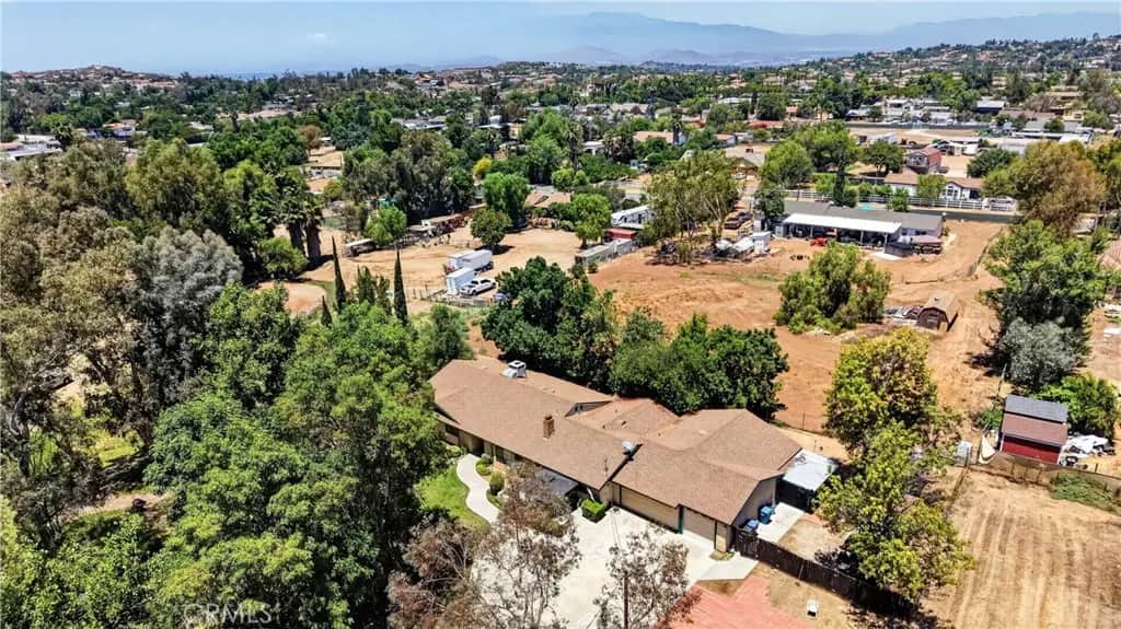18666 Bert Road, Riverside, CA — listing photo 1