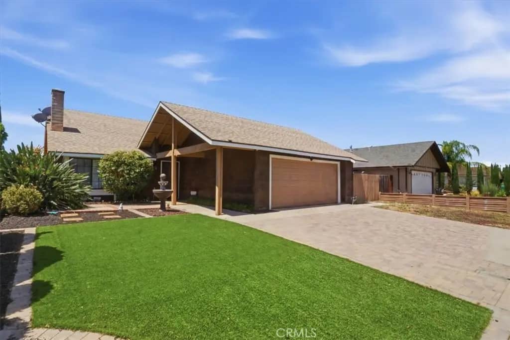 14002 Caspian, Moreno Valley, CA — listing photo 1