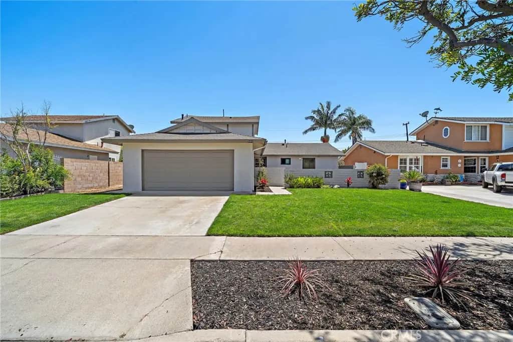 9404 El Blanco, Fountain Valley, CA — listing photo 1