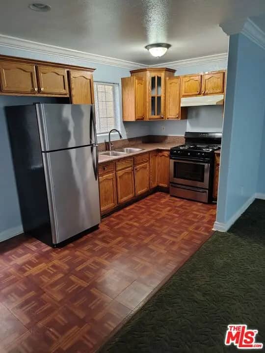 10516 Avalon Boulevard, Los Angeles, CA — listing photo 1