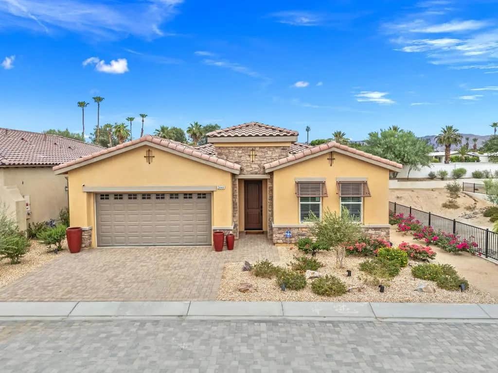 3444 Via Leonardo, Palm Desert, CA — listing photo 1